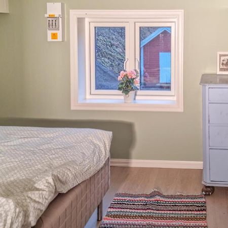 Amazing Home In Hidrasund With Wifi Eide  الغرفة الصورة